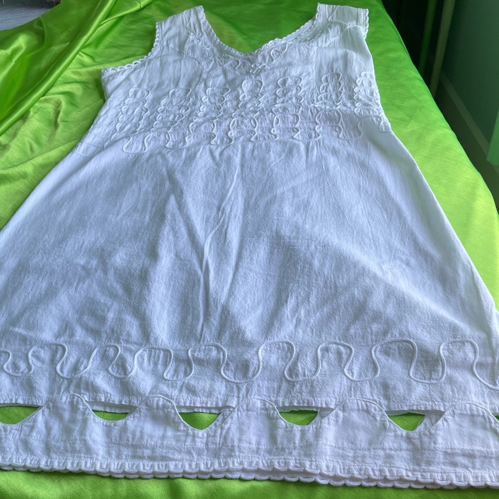 White Sleeveless Embroidered Dress Cotton Collection XXL